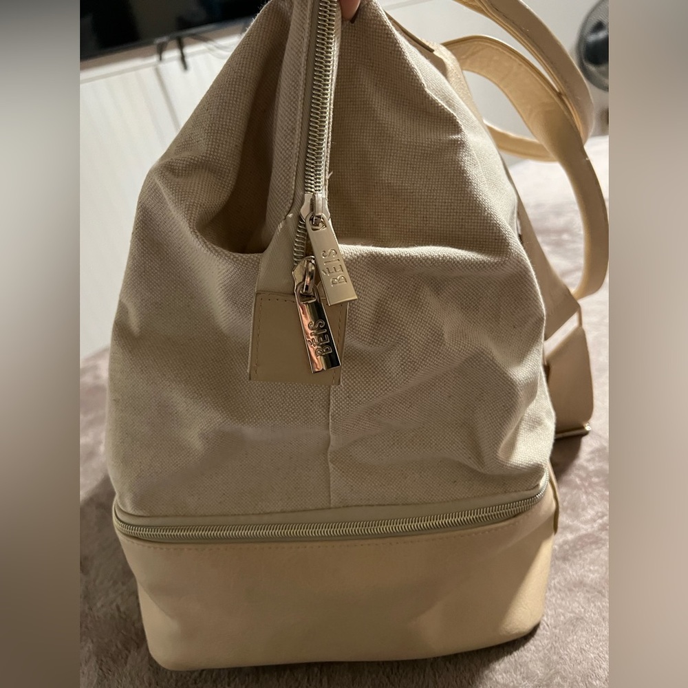 BEIS Cream Canvas Travel Tote Bag - Picture 4 of 9
